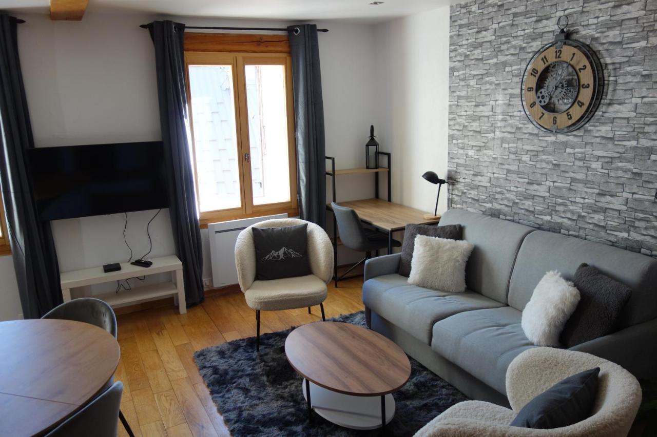Chez Petit Louis- Appart Centre Ville Jusqu'A 6 Personnes Briançon Exterior foto